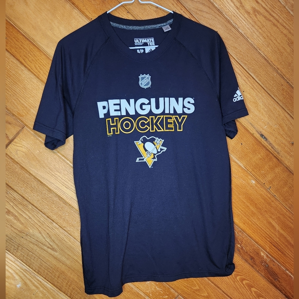 Adidas Ultimate Tee black Pittsburgh Penguins Hockey small black sports tshirt
